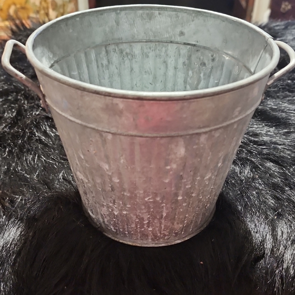Galvanized Small Planter Classic Collection.